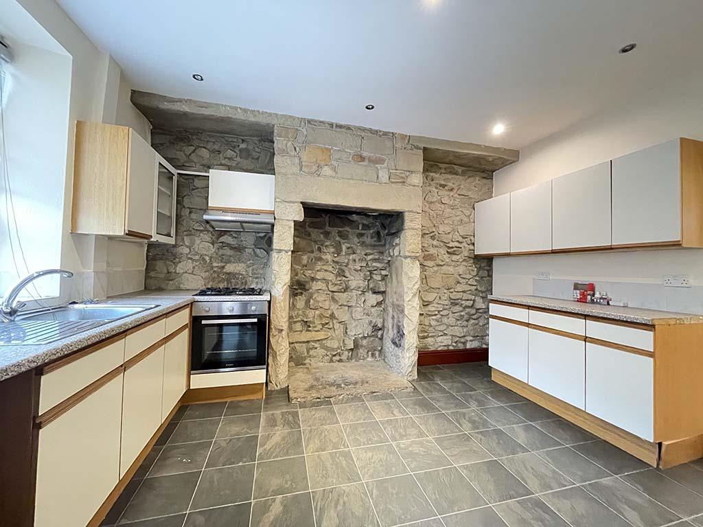 3 bedroom terraced house Let Agreed in Barnoldswick - IMG_8305.jpg